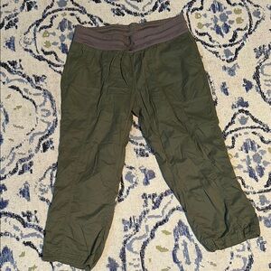 The North Face Olive Green Capri Pants